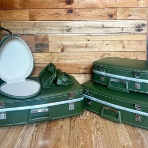 VINTAGE 1950-60s LUGGAGE SET